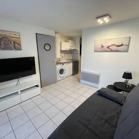 Apartment Renove A 300m De La Avec Parking - Fr-1-723-170